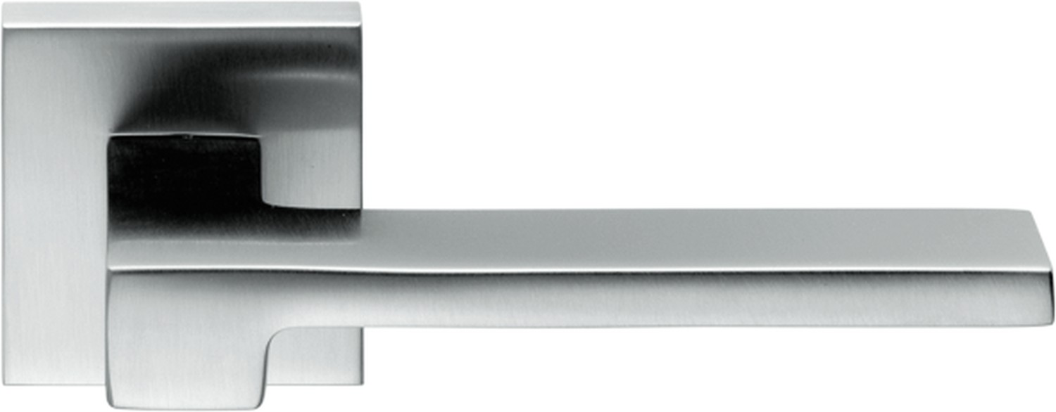 COLOMBO DESIGN -  Maniglia ZELDA 6 MM coppia con rosette e bocchette quadre foro patent - mat. OTTONE - col. NEROMAT